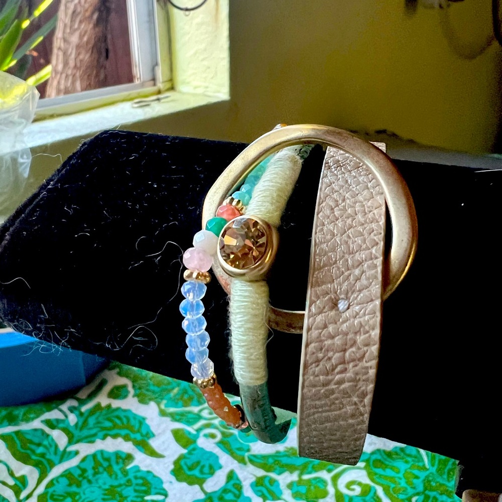 Handmade in Bali - bracelet with magnetic clasp